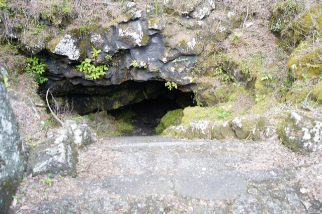 Hitoanana Fuji-kō Heritage Site and Sengen Shrine